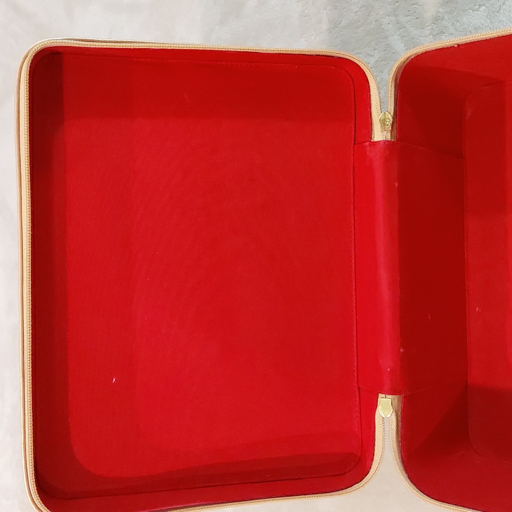 Vintage Gold Estee Lauder Makeup Storage Box Travel Box Red Interior - Picture 12 of 16
